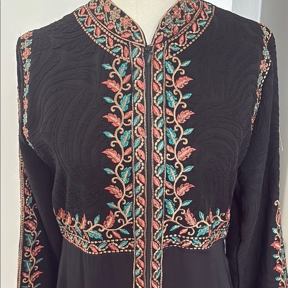 Abaya Floral Embroidered Long Sleeve Dress - Picture 10 of 13